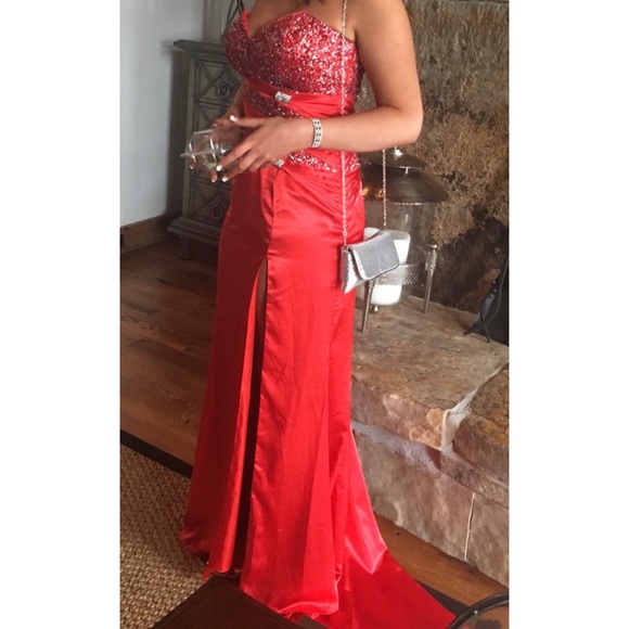 Beautiful Red Prom Dress - Picture 2 of 3
